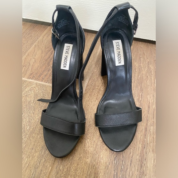 Steve Madden Black Carrson Heels - Picture 1 of 5